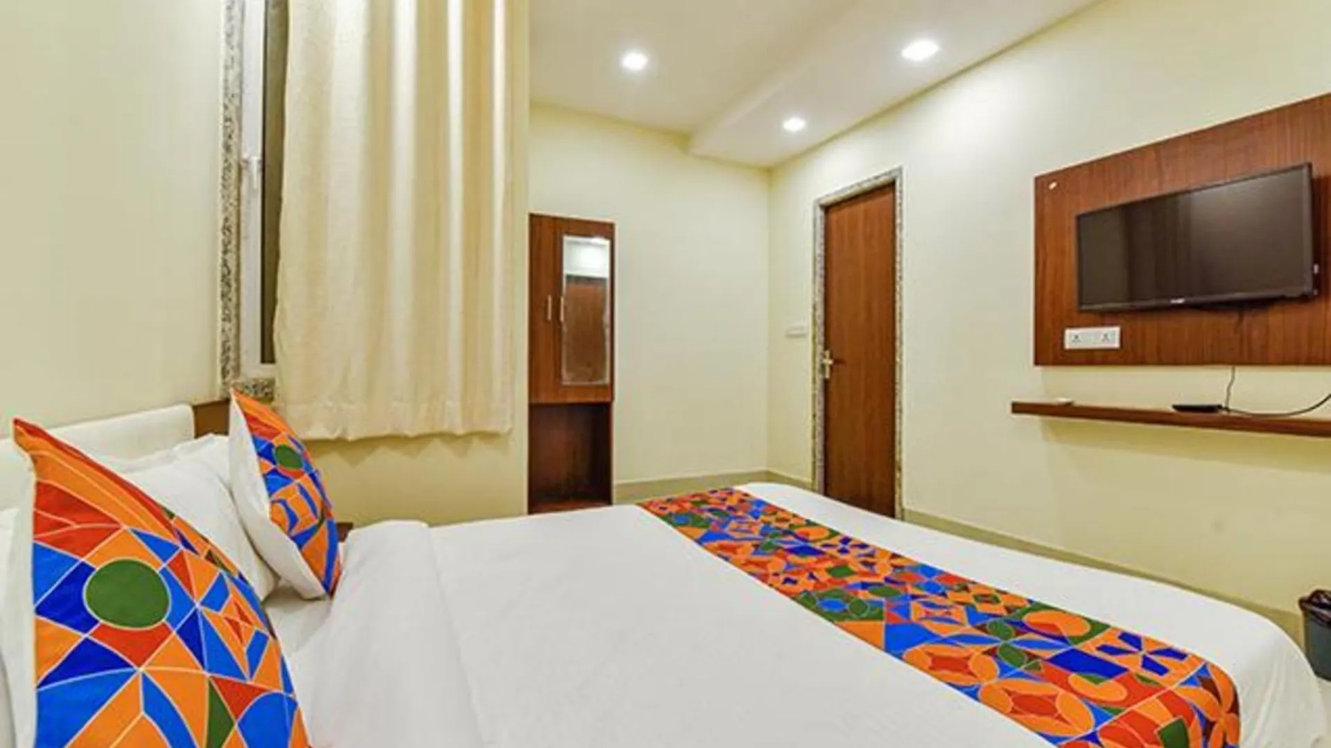 Fabhotel Diamond I Udaipur